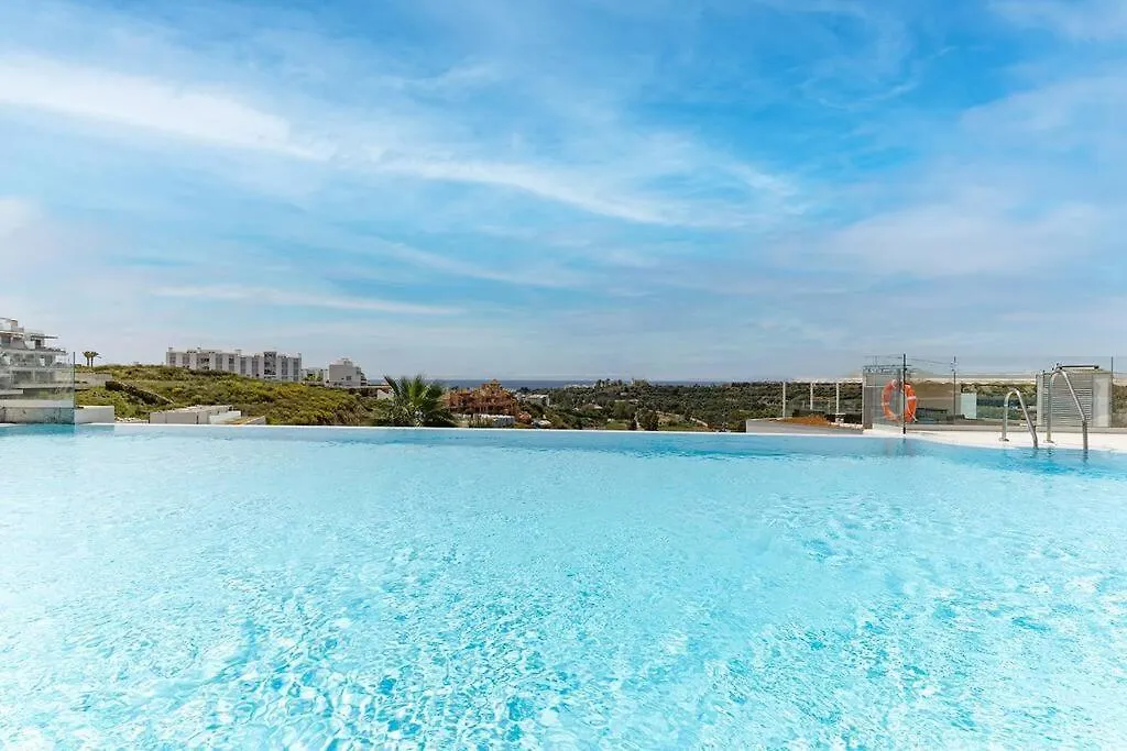 Three-Bedroom Holiday Apartment In إِستيبونا إسبانيا